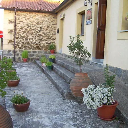 Mesa Del Conde 4* San Felices de los Gallegos